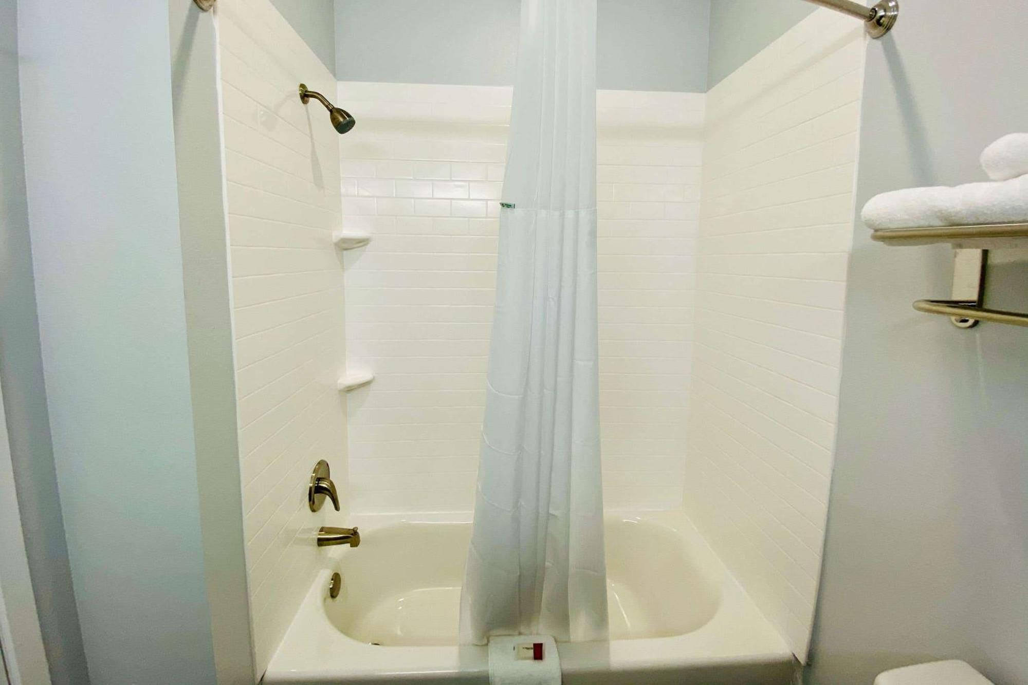 Days Inn & Suites By Wyndham Horn Lake - Memphis Graceland Eksteriør bilde
