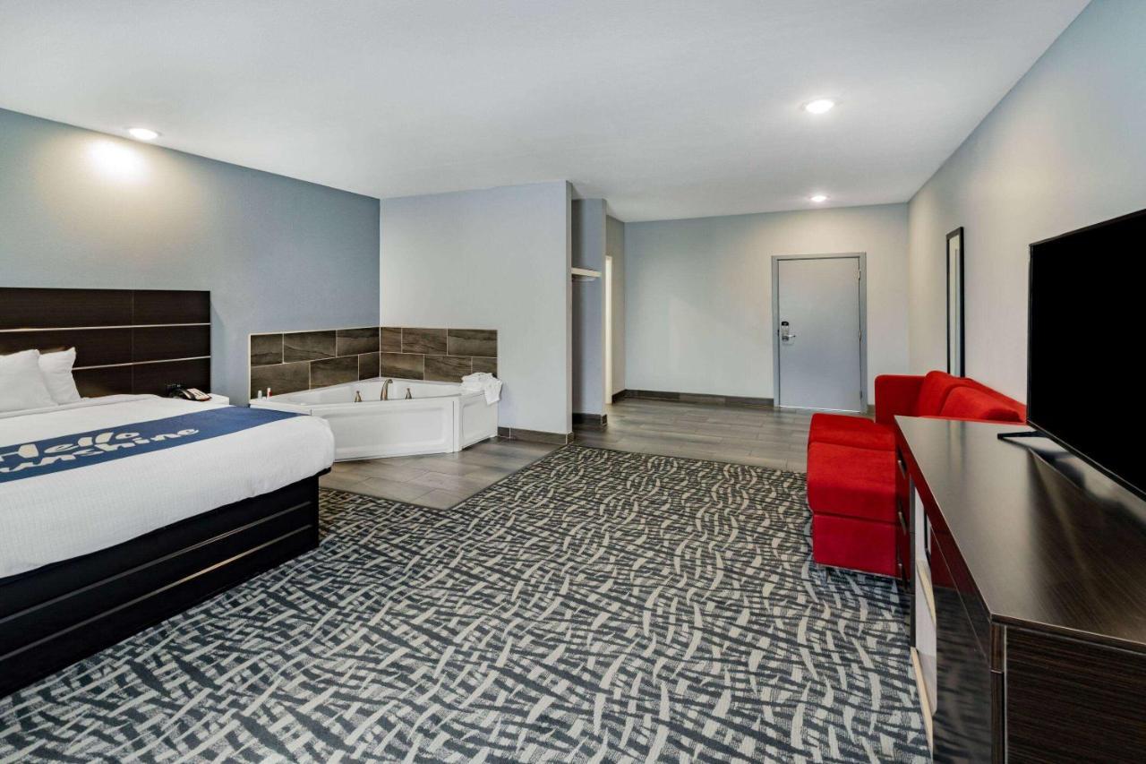 Days Inn & Suites By Wyndham Horn Lake - Memphis Graceland Eksteriør bilde